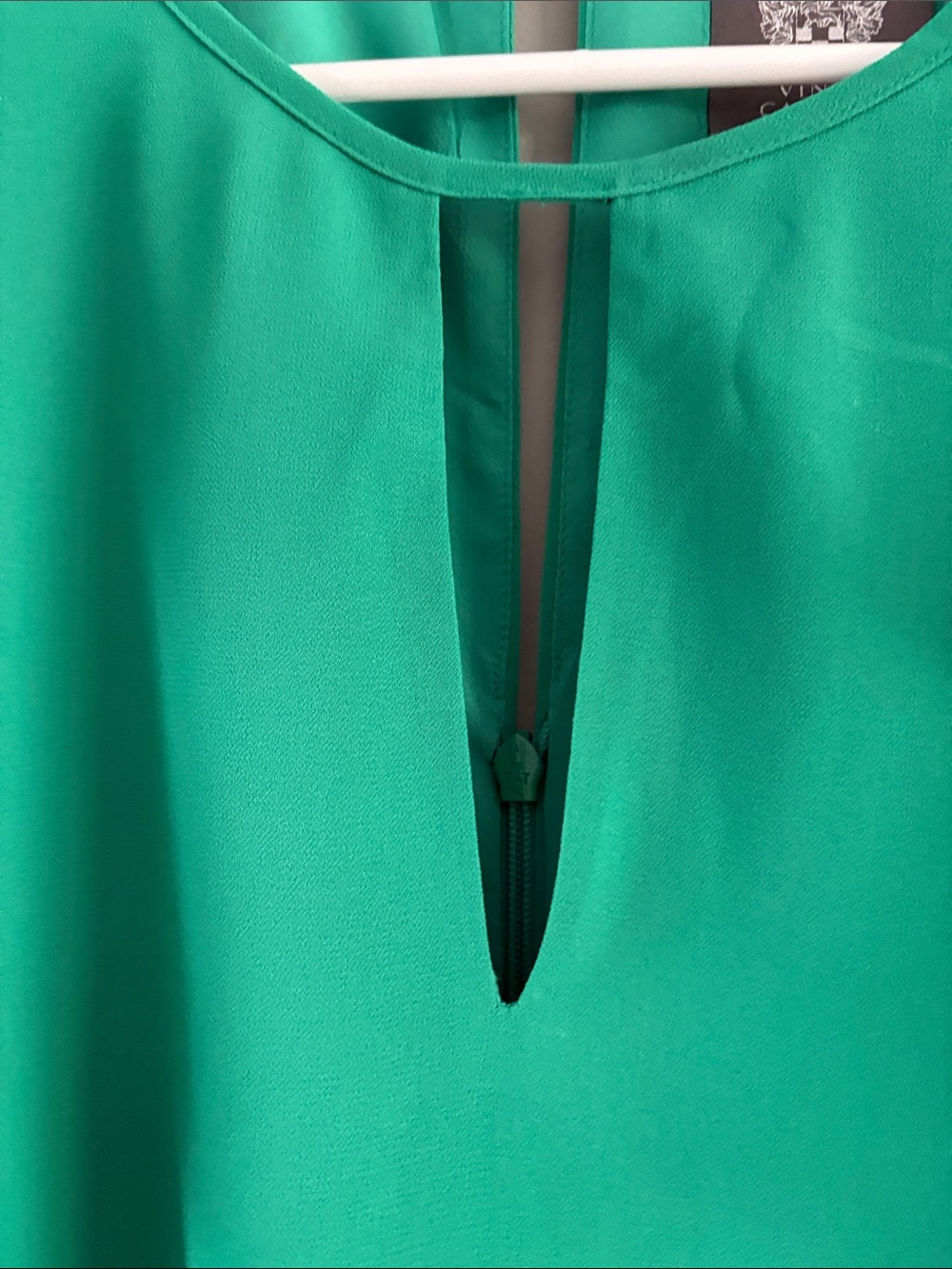 🎊Vince Camuto Emerald Green Ruffle Sleeve Shift Dress - Picture 4 of 8